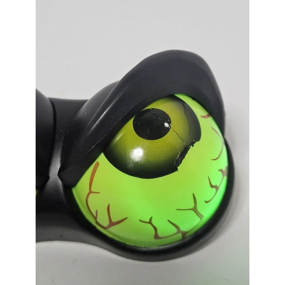 Halloween Spooky Glowing Green Peeping Eyes Light Up Tree Bush Ornament Decor